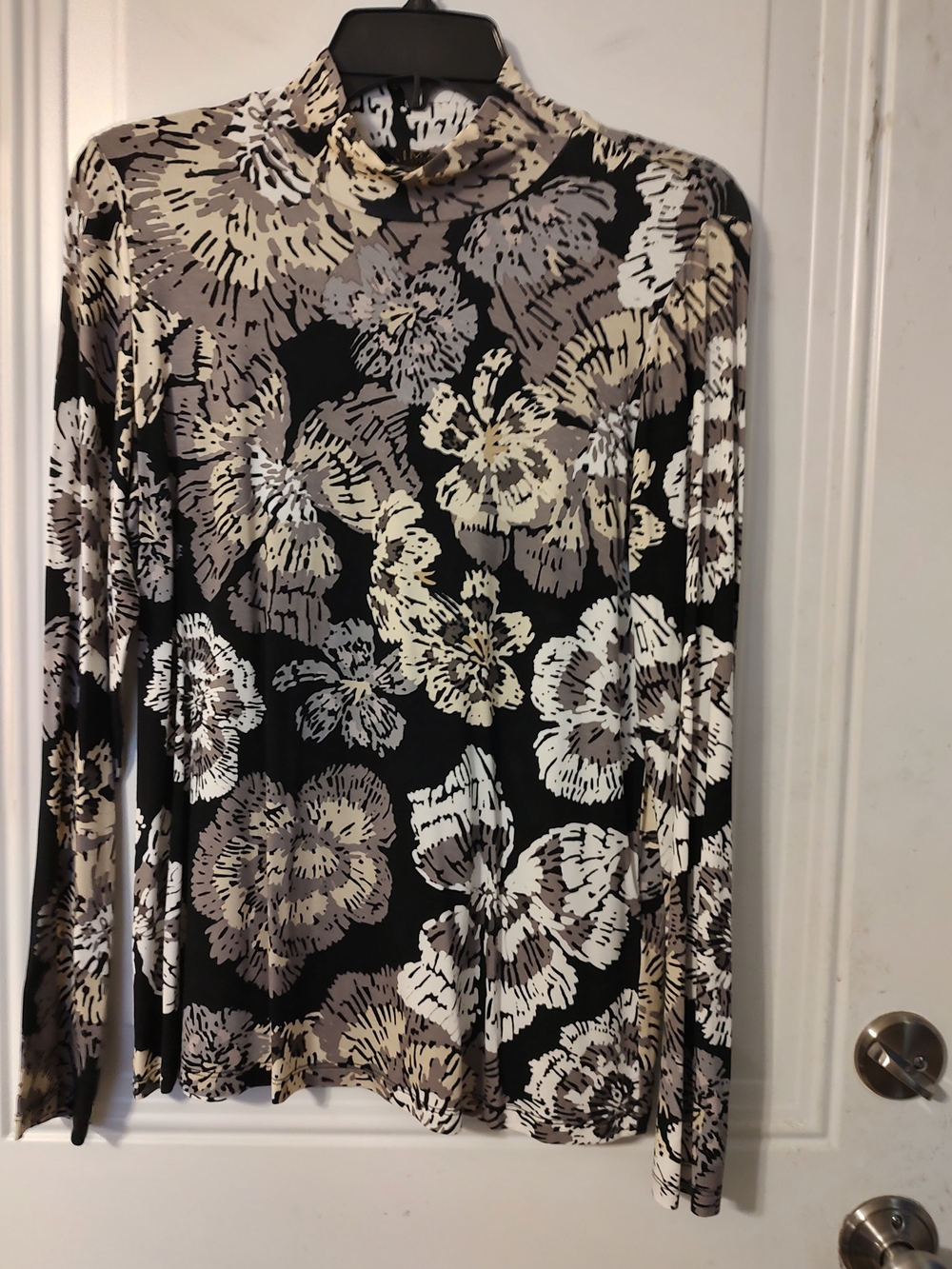 IMAN Black Floral Mock Neck Long Sleeve Top in Cream & Taupe
